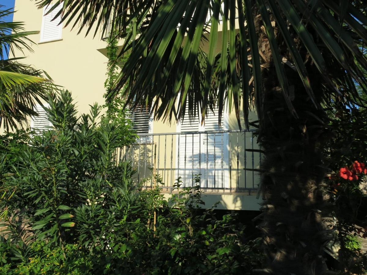 Apartments Rea Cres Dış mekan fotoğraf